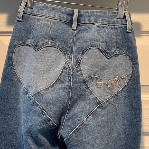 Juicy Couture 2 of Hearts Ankle Straight Leg Medium Wash Jeans 0/24 NWT - Picture 4 of 12